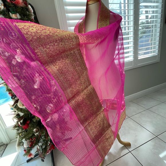 Vintage  pink organza silk shawl - Picture 2 of 3